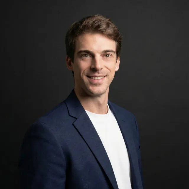 Manuel Varela, CPO / Fundador en Extranjería Clara